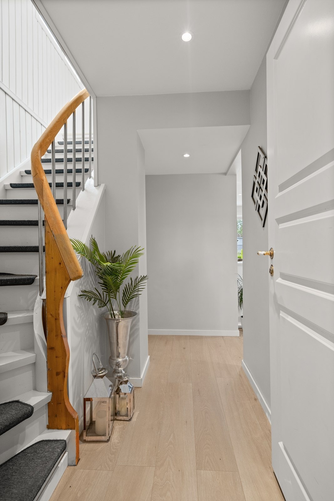 Eller ta trappene opp til 2. etasje. Galleribilde