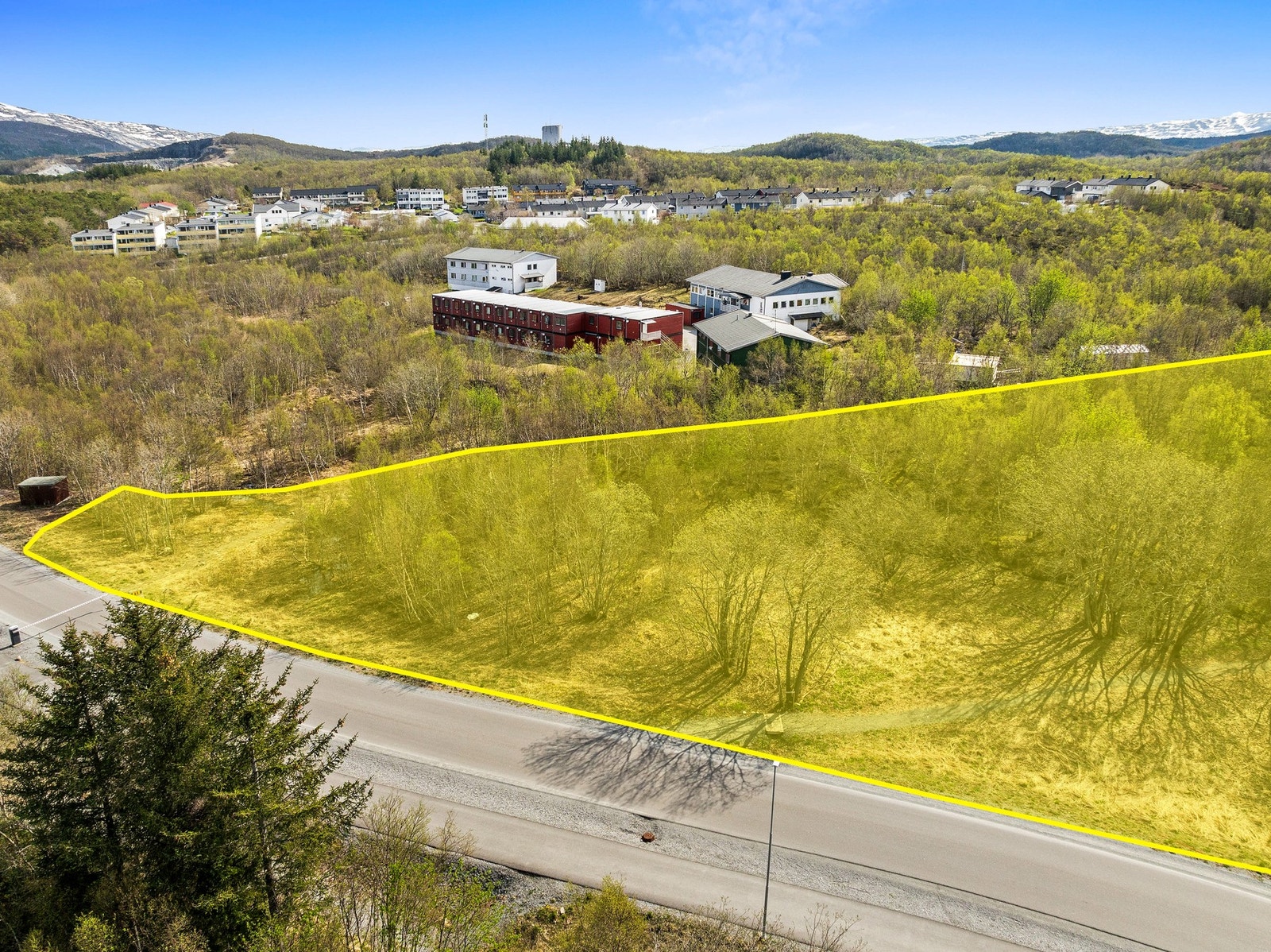 Tillatelse for tilknytning offentlig vei foreligger Galleribilde