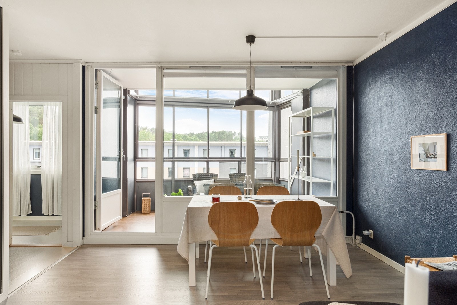 Her er det godt med plass til spisebord av god størrelse. Galleribilde