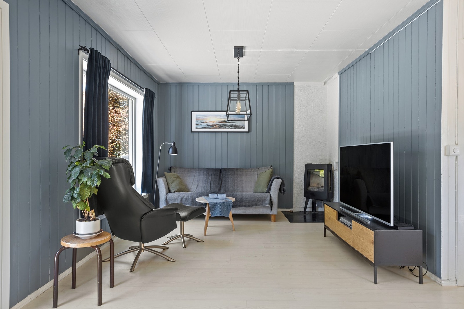 Tiltalende vertikaldelt tomannsbolig med tre soverom! Galleribilde