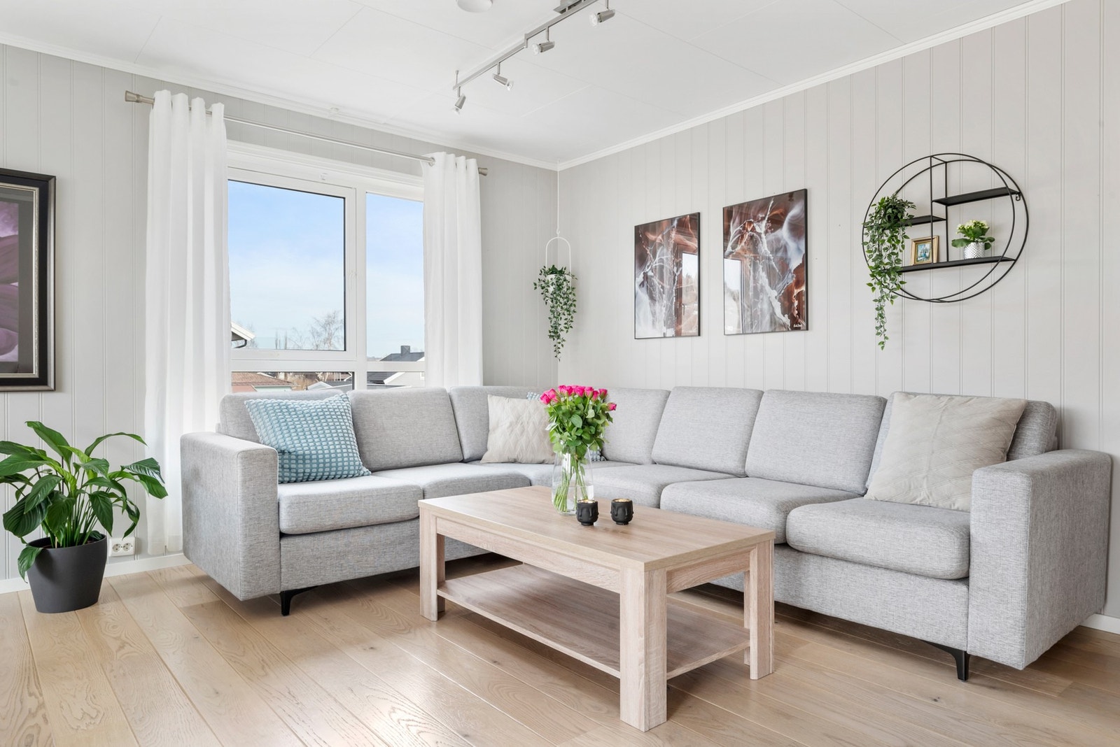 Her presenteres en innholdsrik bolig på totalt 78m². Galleribilde