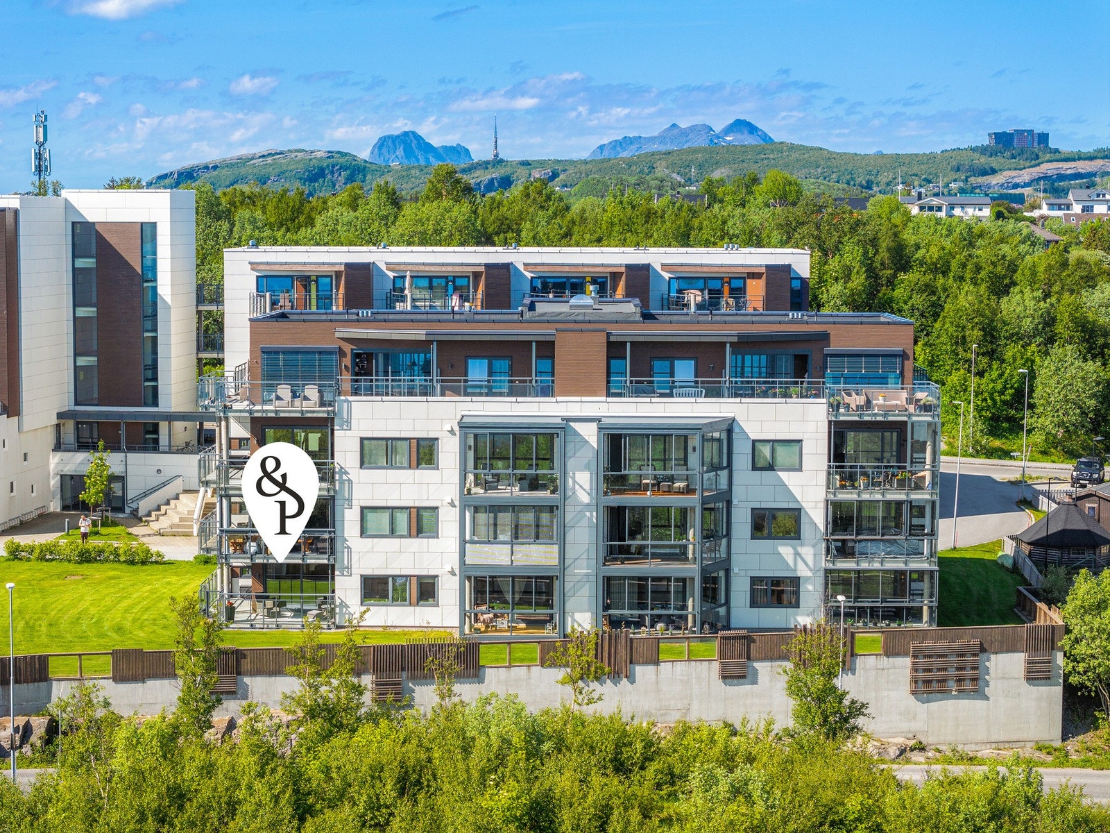Lys, innbydende og stilfull 3-roms hjørneleilighet. Galleribilde