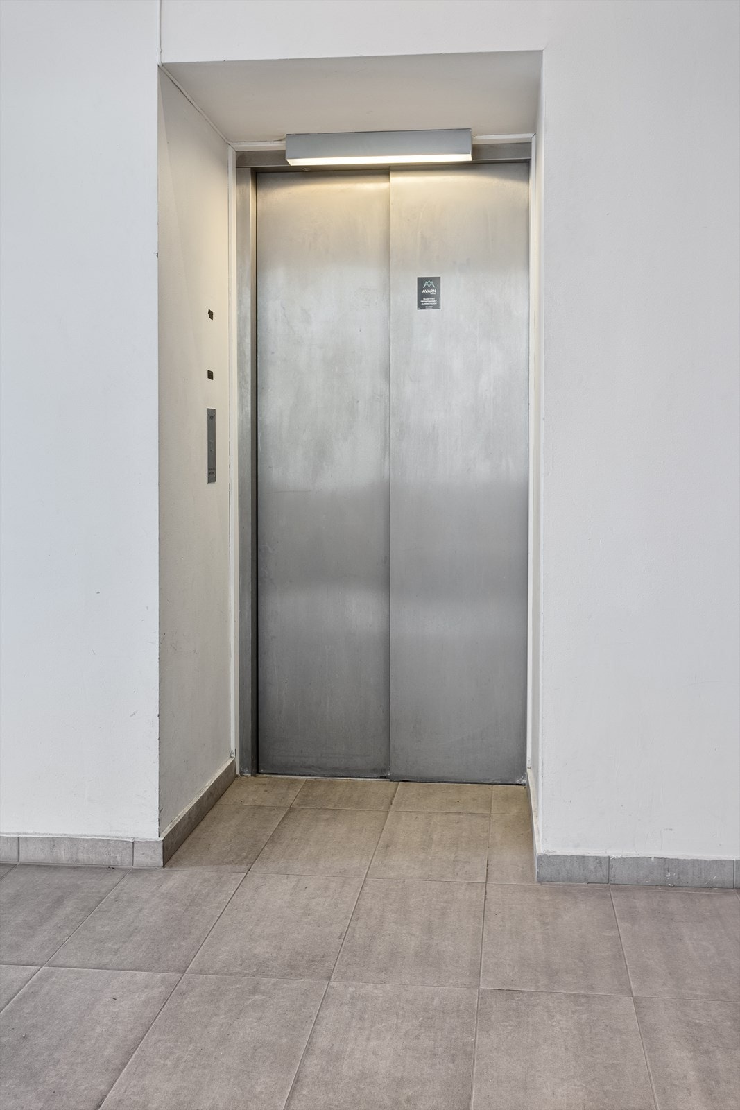 Det er heis i bygget. Galleribilde