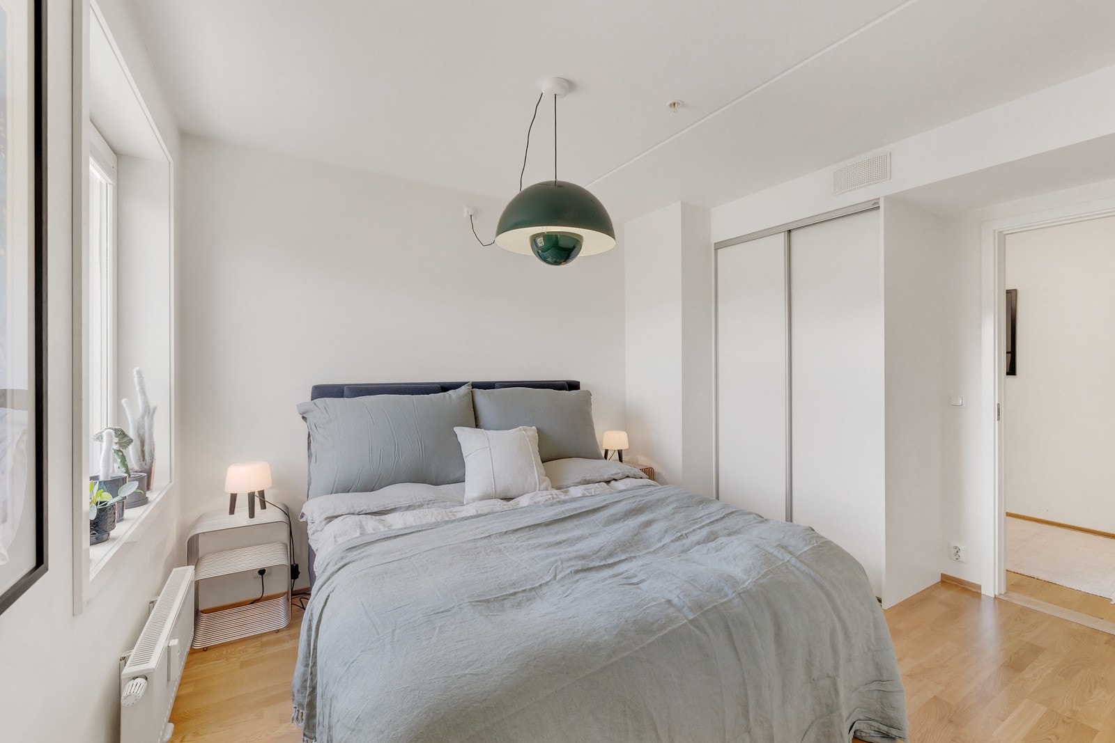 Det er balansert ventilasjon i leiligheten som sikrer frisk luft. Galleribilde