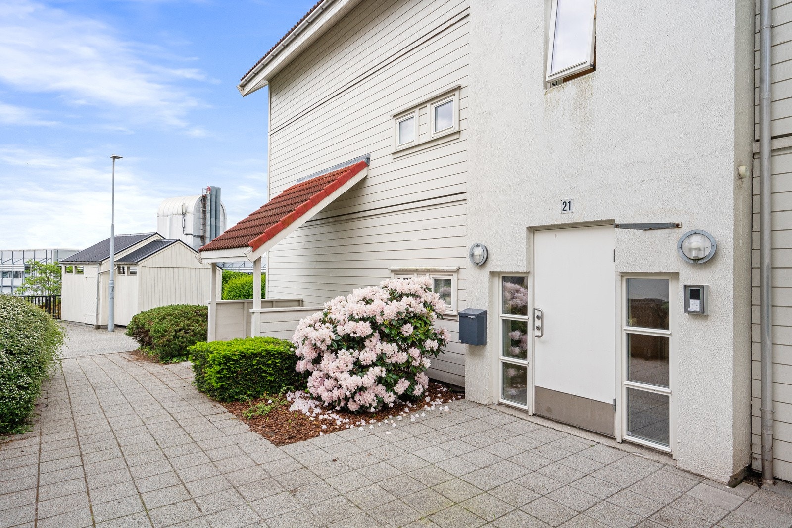 Sameiets eiendom er pent opparbeidet. Galleribilde