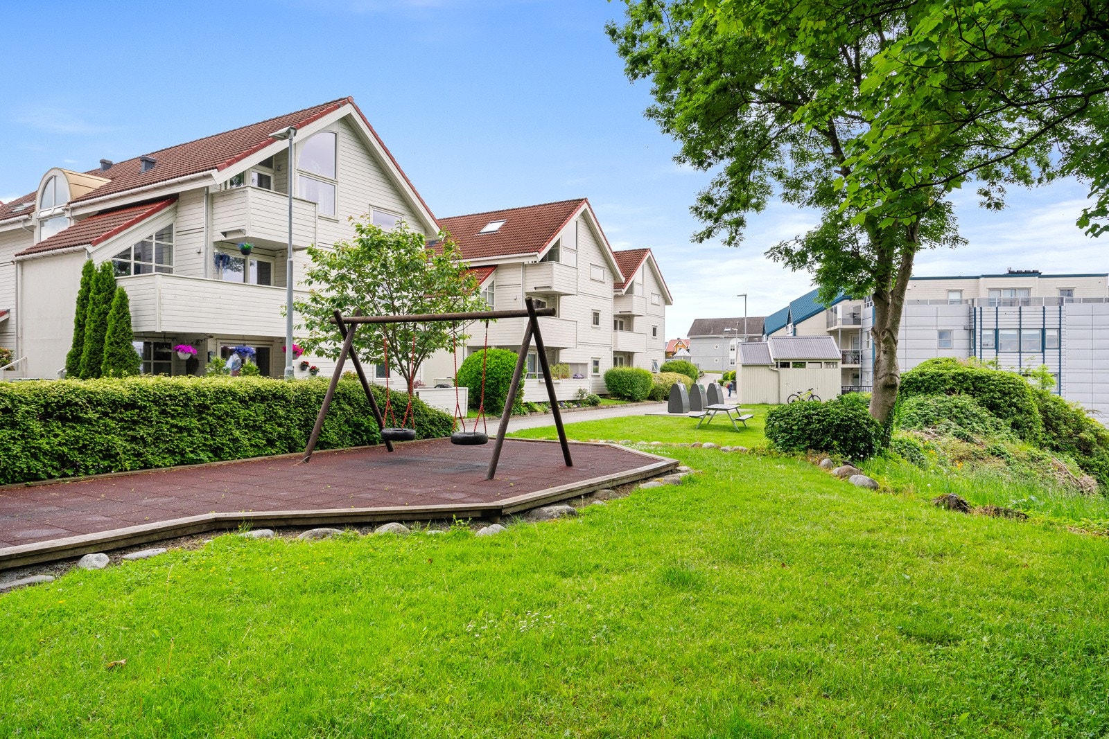 Veritashammaren har en flott maritim beliggenhet ikke langt fra sjøen i Bjergsted. Galleribilde