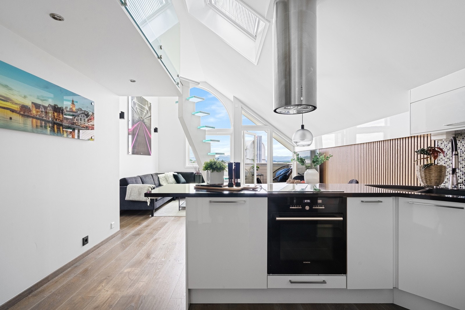 Lekkert kjøkken fra 2015/2016. Galleribilde