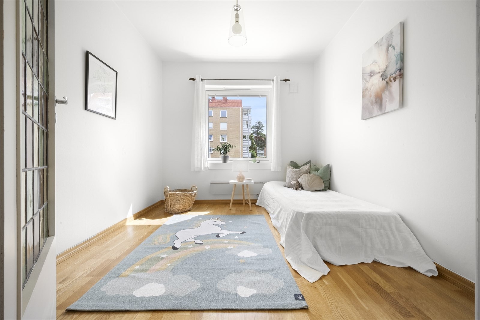 Soverom ll er også av god størrelse. Galleribilde