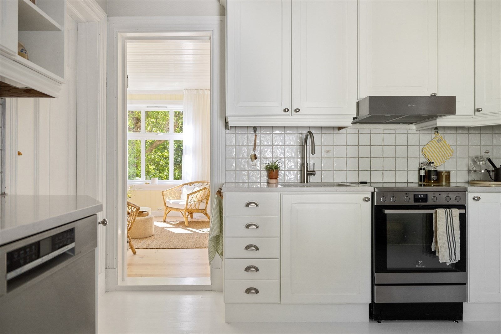 Det er inngang til soverommet til venstre for kjøkkenet. Galleribilde