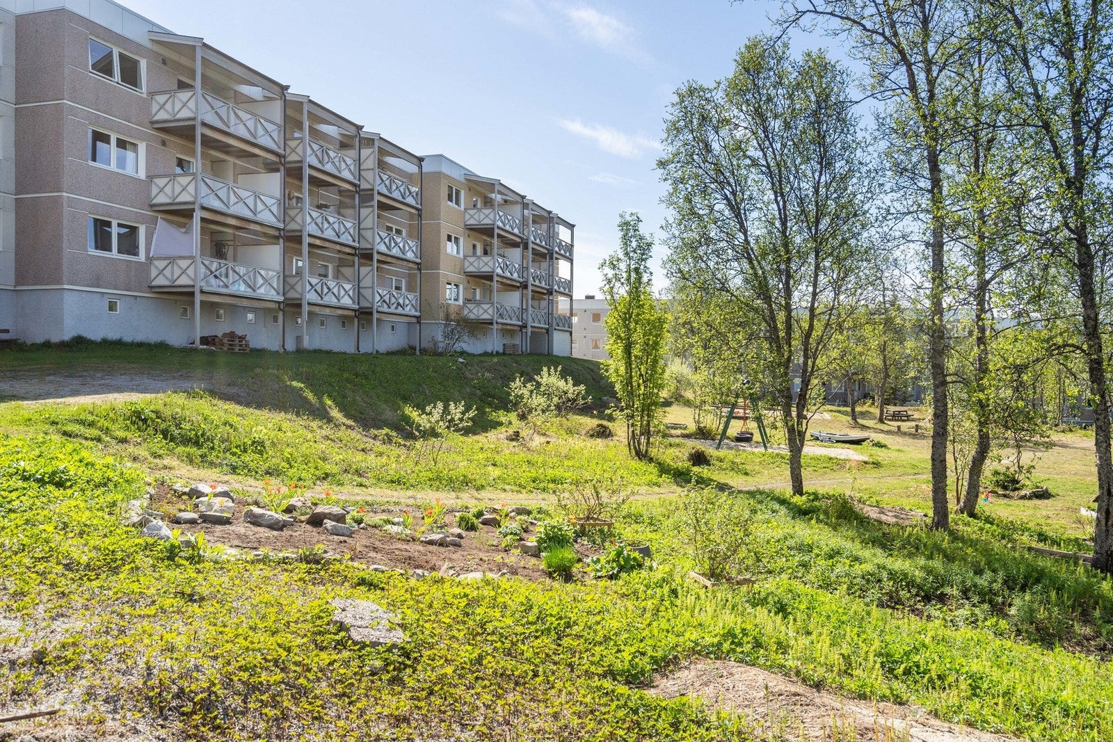 I tillegg til flotte fellesområder er det kort veg til Prestvannet og Tromsømarka. Galleribilde