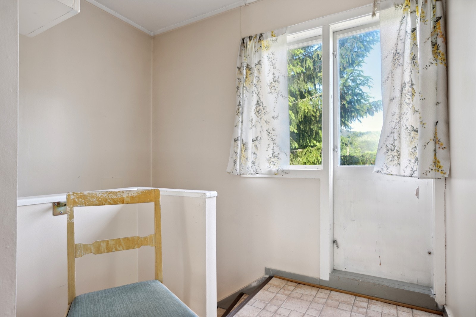 Trapp opp til 2. etasje. Galleribilde