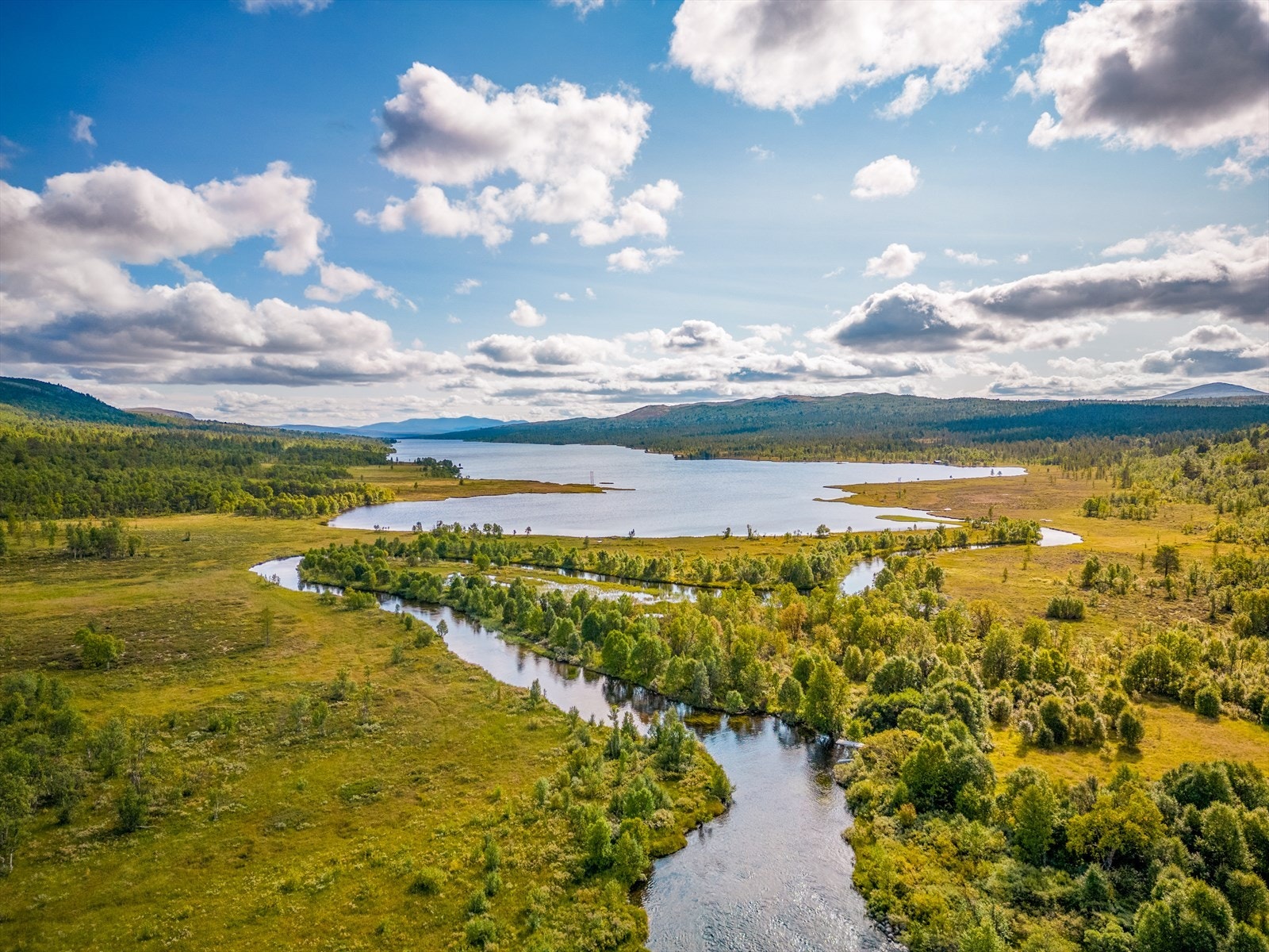 Nærområdet byr på rike friluftsopplevelser for hele familien gjennom året. Galleribilde