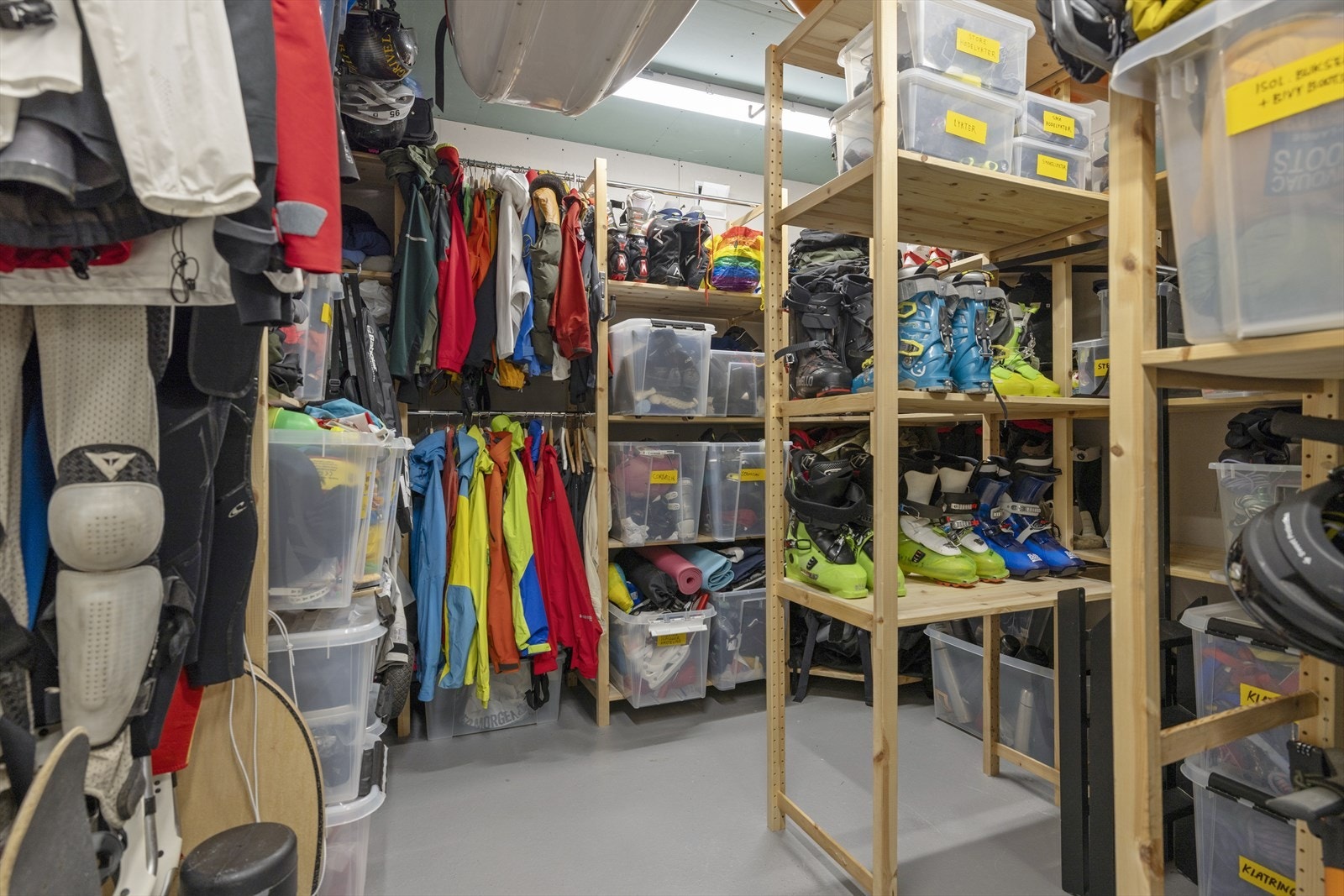 Garasje i bygningskroppen Galleribilde