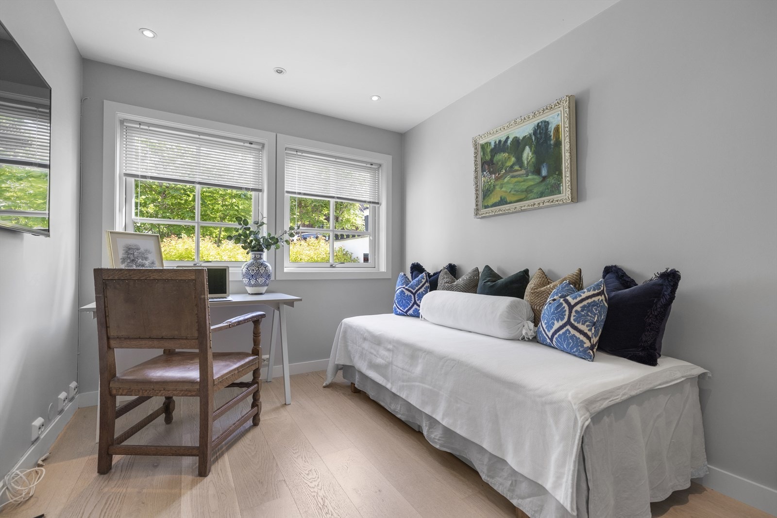 Soverom 5 med garderobeskap Galleribilde