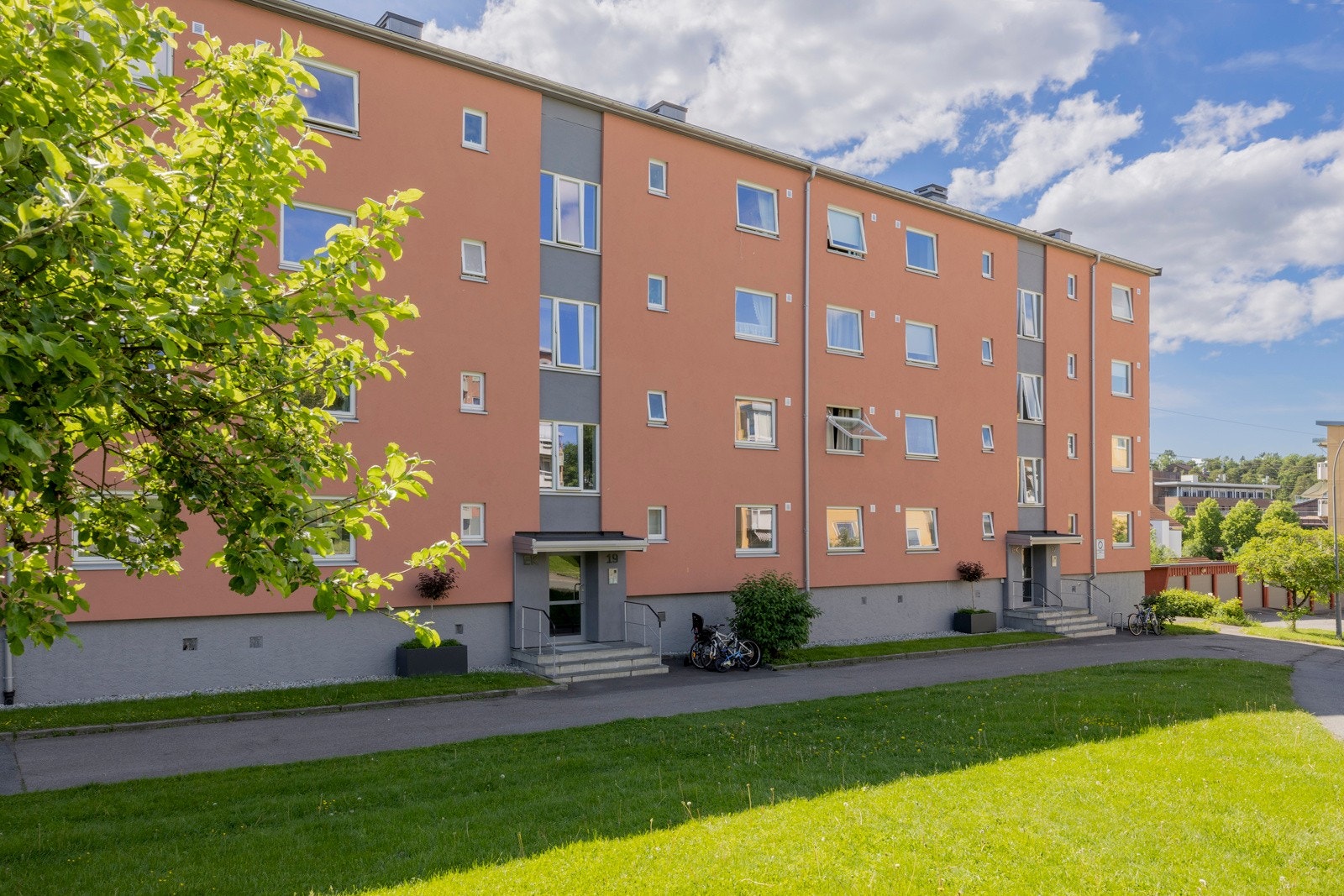 Det er gjort utvendig rehabilitering av hele borrettslaget i perioden 2020-2022. Galleribilde