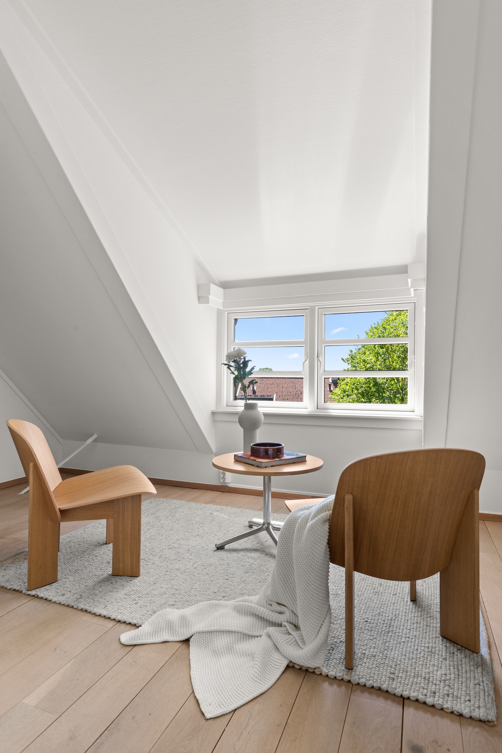 Loftstuen kan enkelt omgjøres til et fjerde soverom. Galleribilde