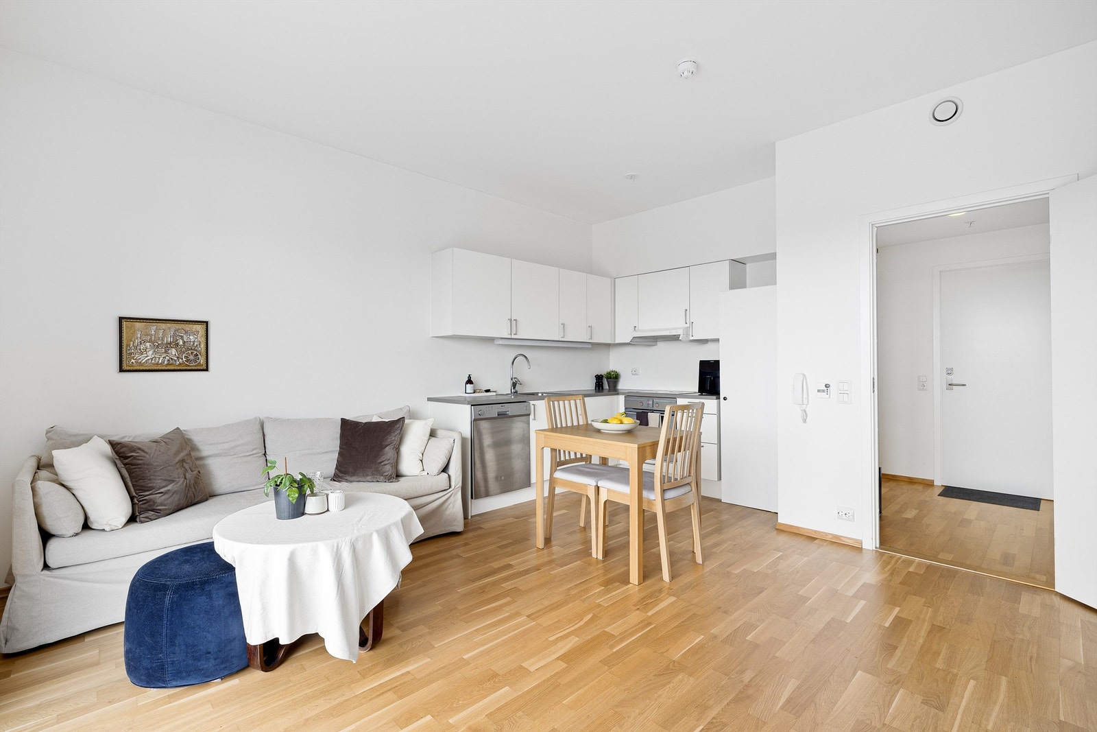 Stue/kjøkken. Galleribilde