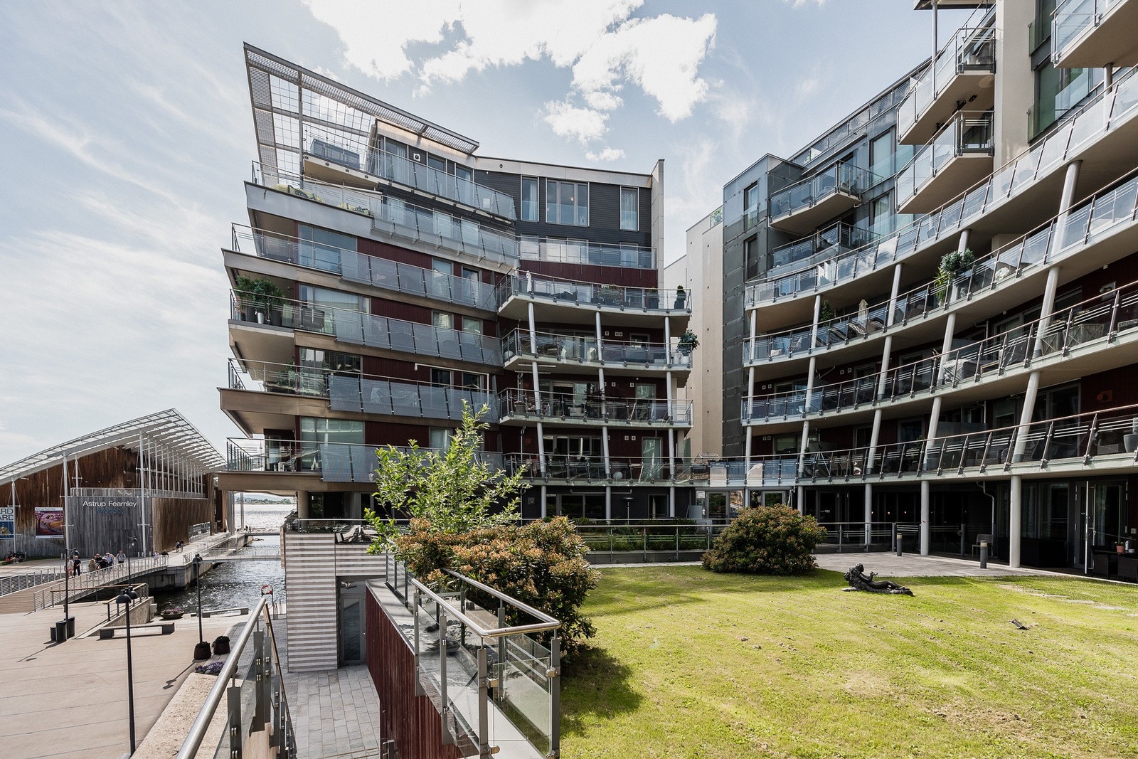 Olav Selvaags plass 4 presenteres av Luan Bui v/Boa Eiendomsmegling Oslo vest. Galleribilde