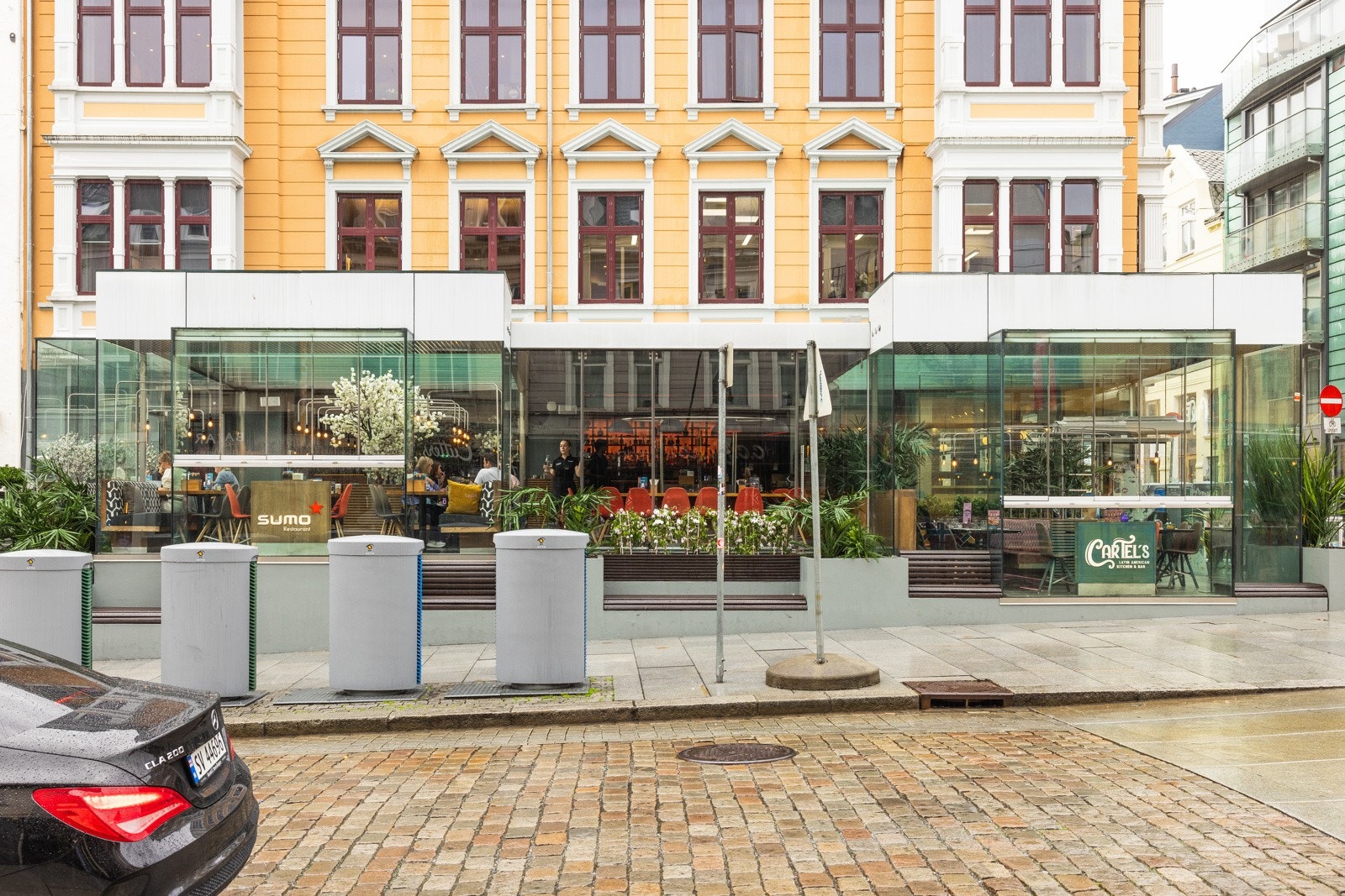 Området byr på flere koselige restauranter og kafeer. Galleribilde