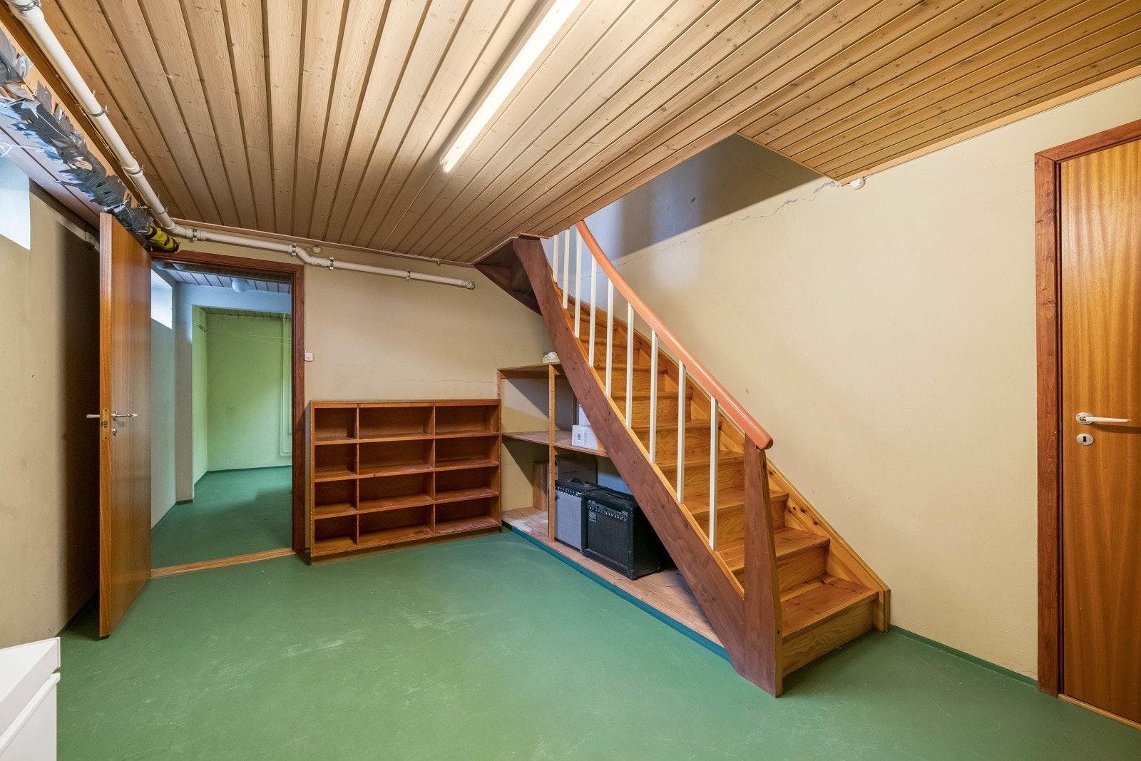 Bod i kjelleren Galleribilde