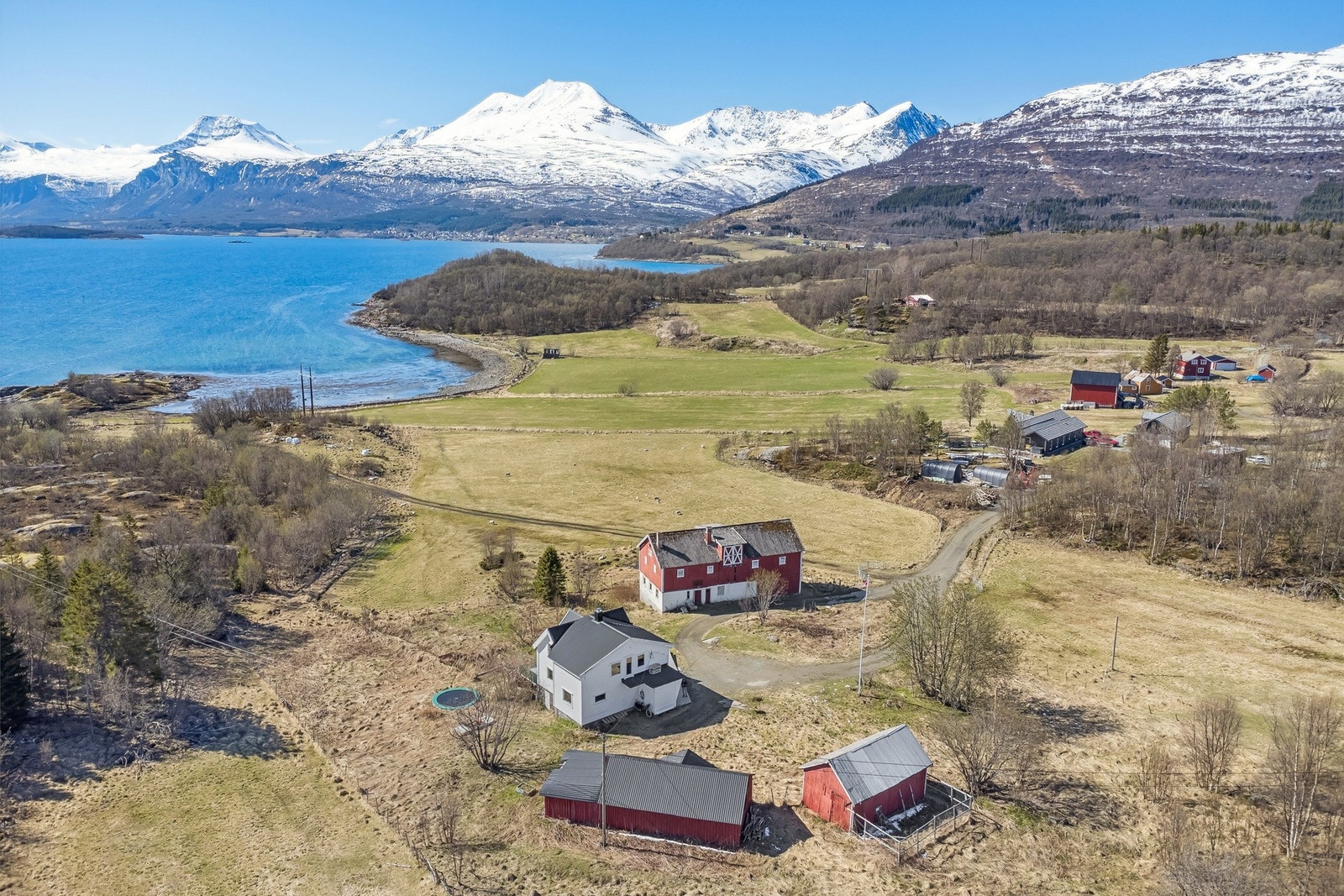 Dronebilde Galleribilde