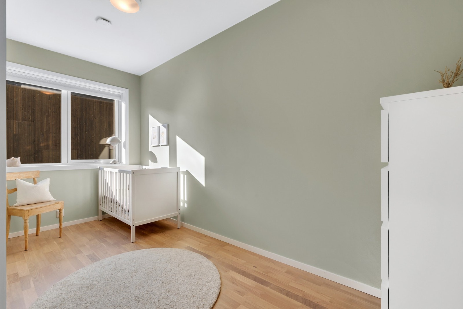 Soverom 2 er på ca. 7,5 kvm. Galleribilde