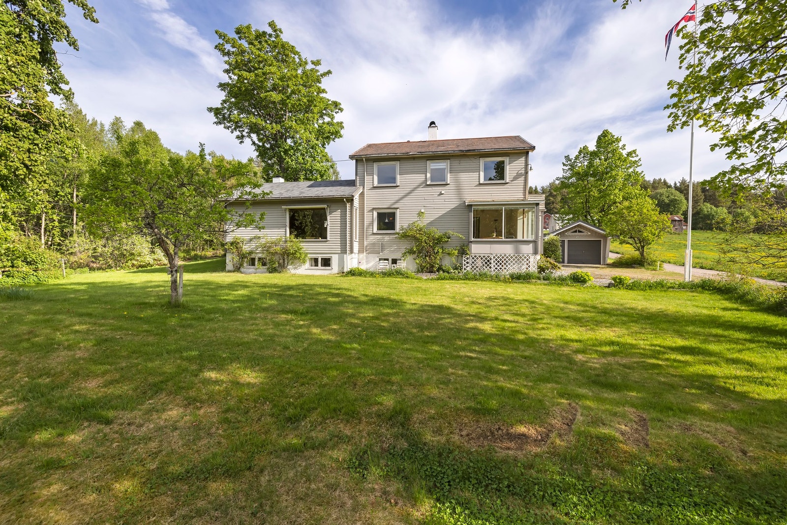 Velkommen til Litjbruvegen 36! Galleribilde