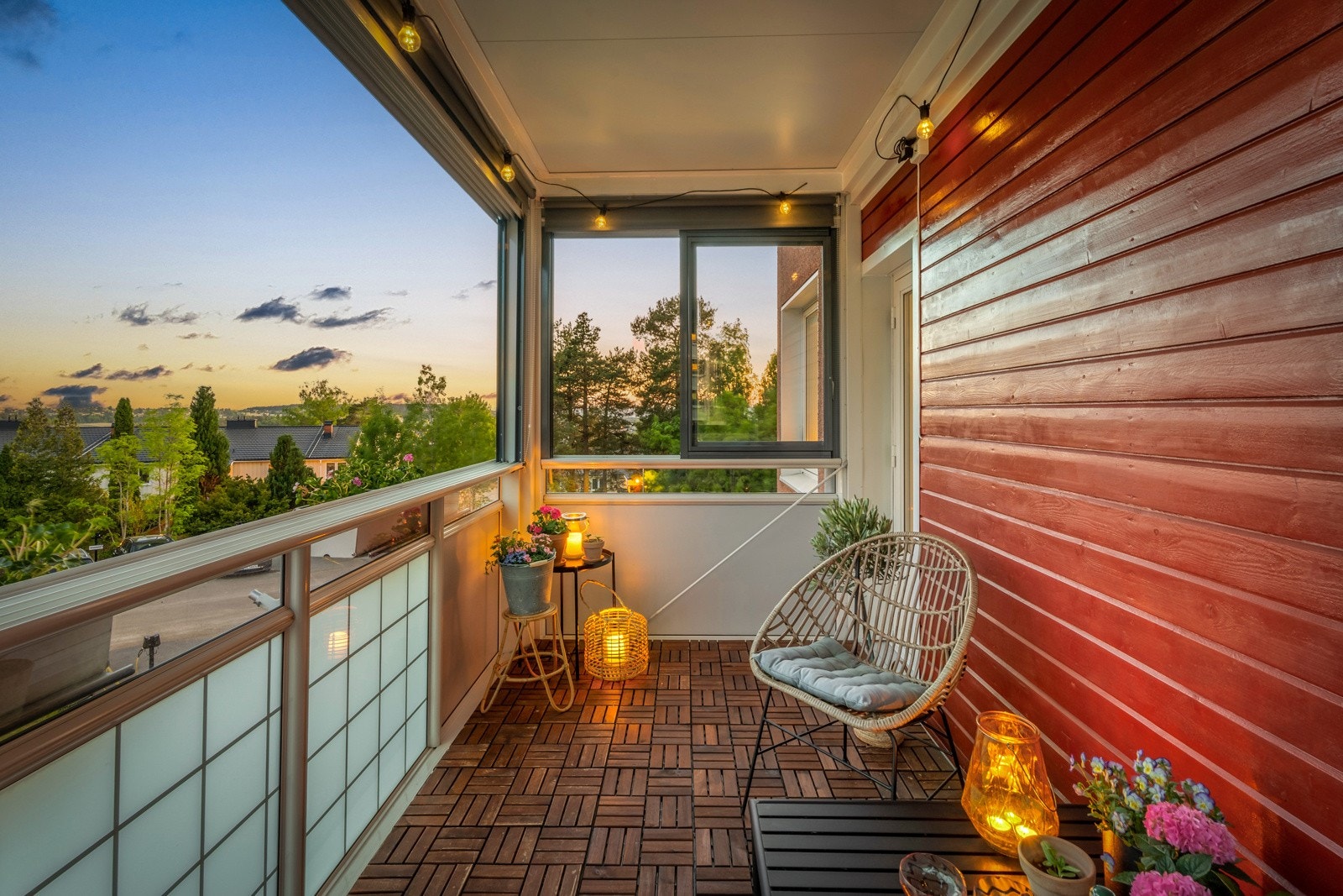 Det er montert stikkontakt på balkongen. Galleribilde