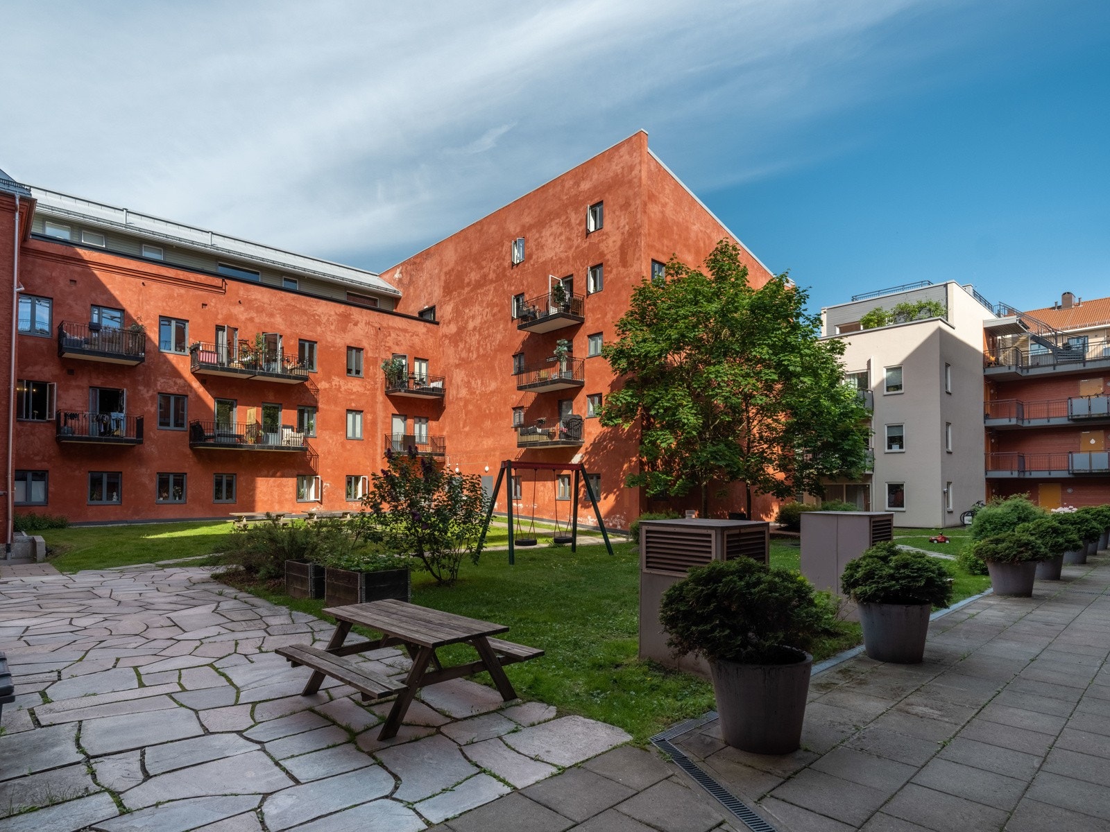 Velkommen til sydeuropeisk stemning midt i Oslo. Altså, dette er bakgården! Galleribilde