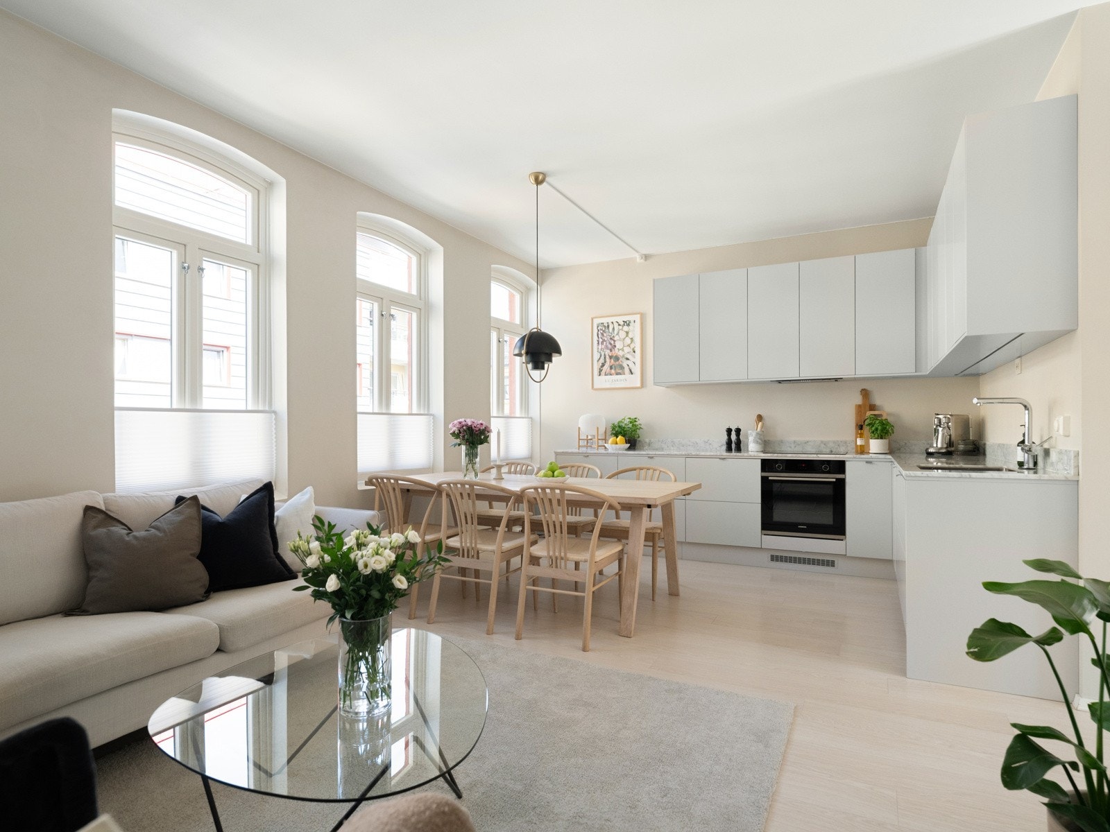 Velkommen til Nils Huus' gate 6 og denne fantastiske 3-roms leiligheten! Galleribilde