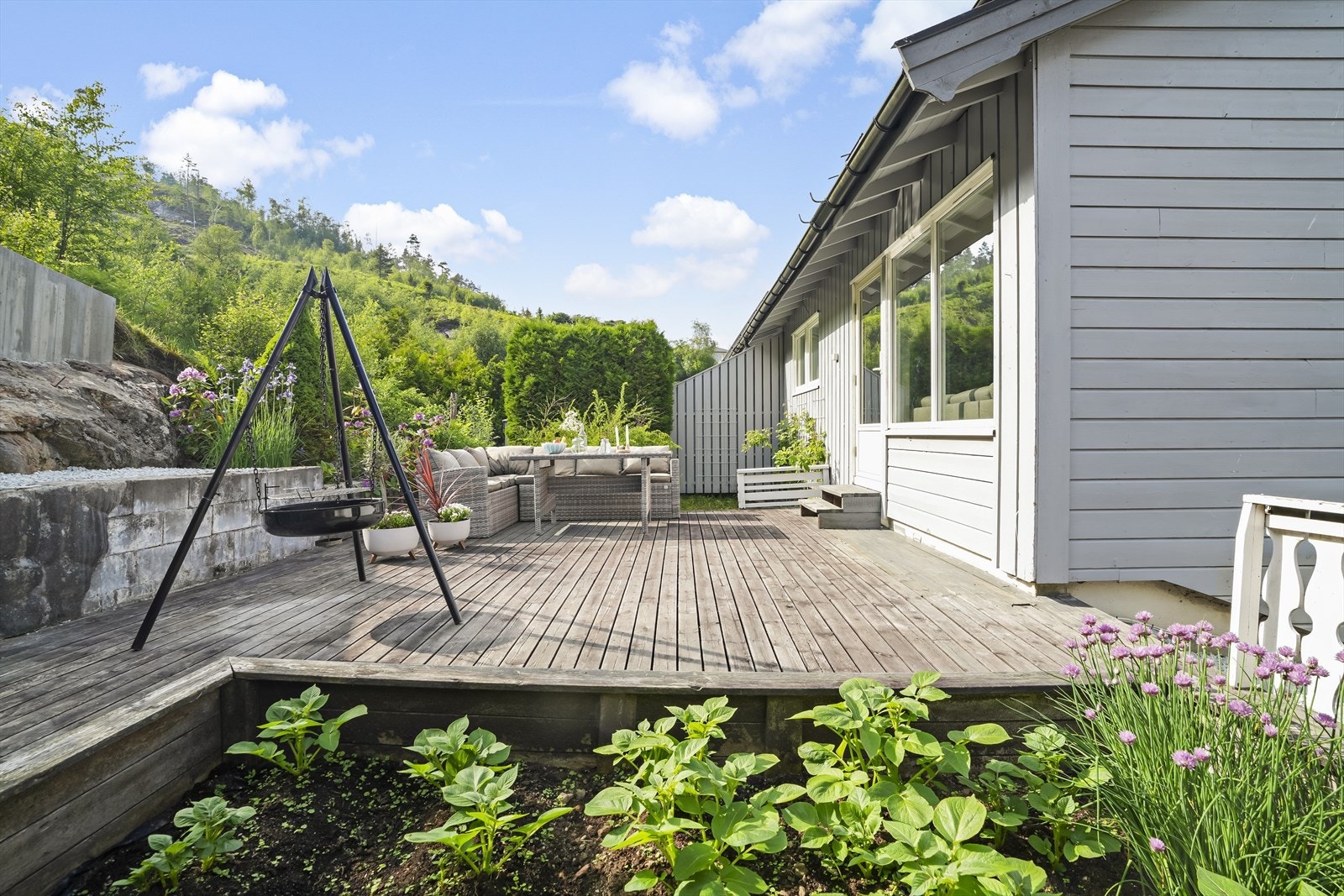 - Fra stuen er det utgang til terrasse på 36m² - Galleribilde