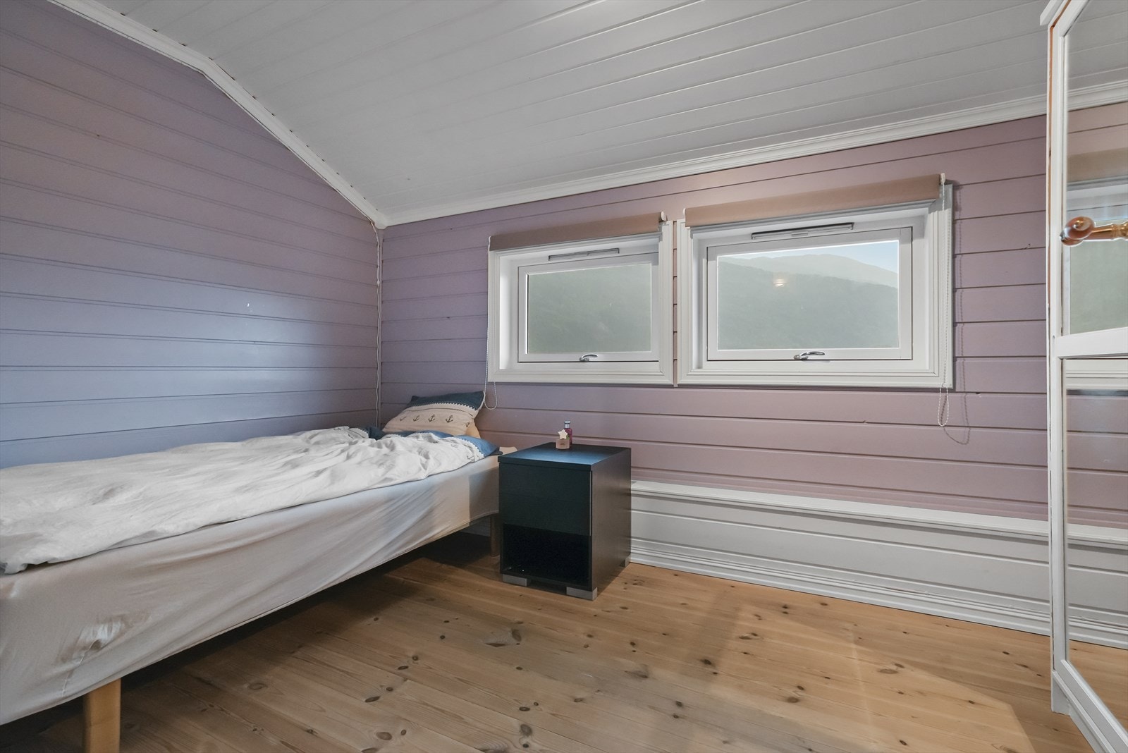 - Soverom på loft - Galleribilde