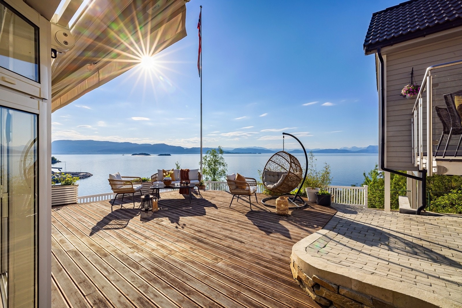 Man blir forelsket i utsikten. Galleribilde