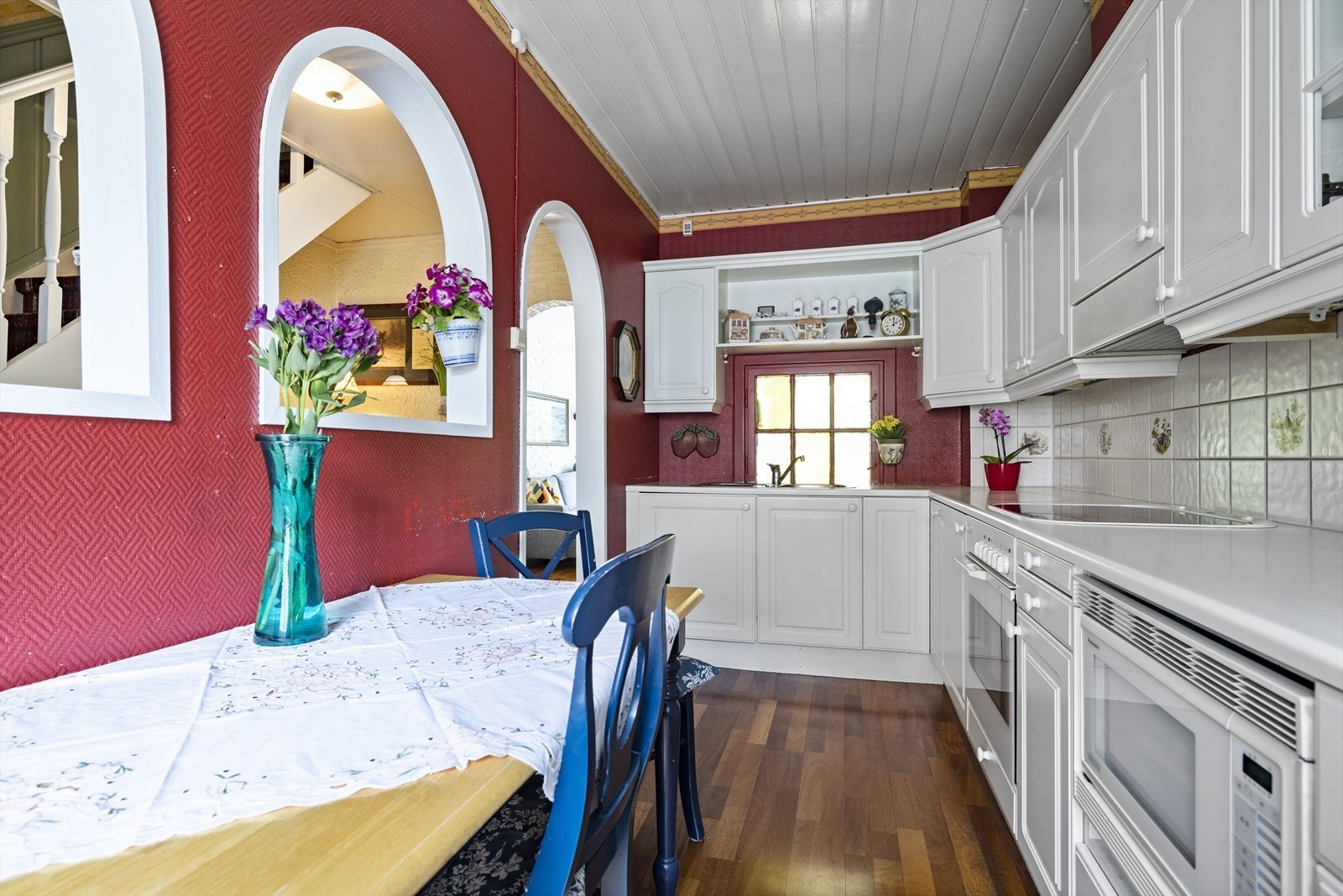 Det er montert lekkasjestopper i forbindelse med bereder og vaskemaskin. Galleribilde