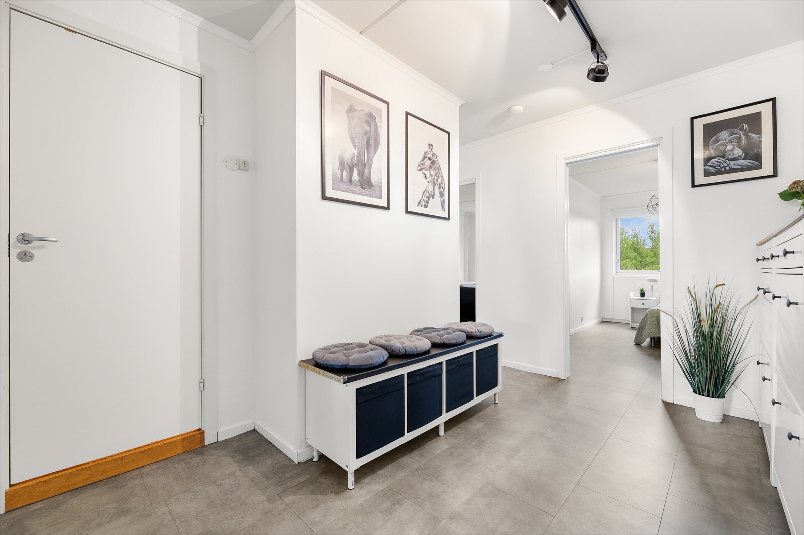 Stor og åpen entre. Galleribilde