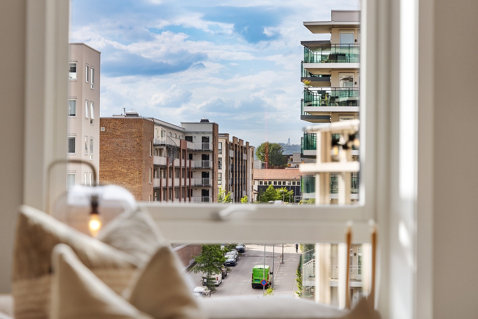 Utsikt mot Holmenkollen Galleribilde