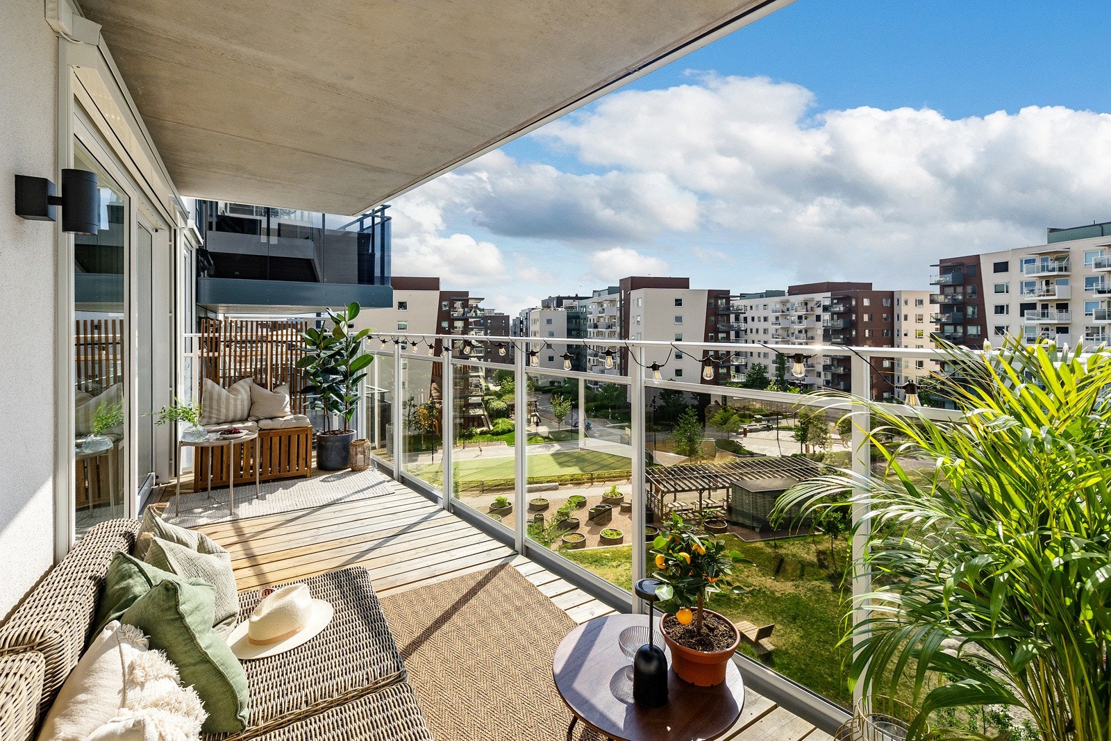 Velkommen til Lørenvangen 21 B - presentert av eiendomsmegler Halid Talic v/ EIE eiendomsmegling Galleribilde