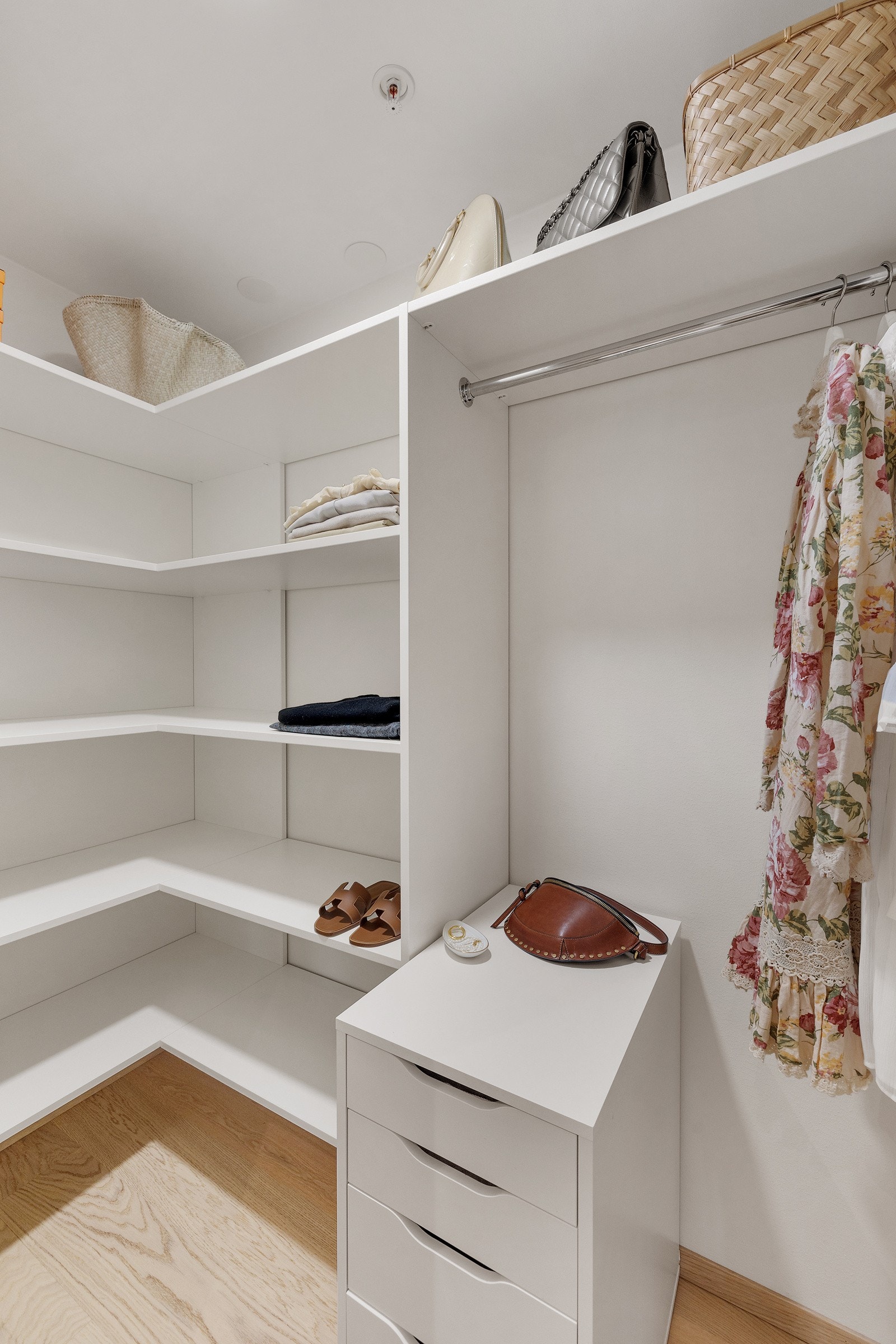 Innredning medfølger i handelen Galleribilde