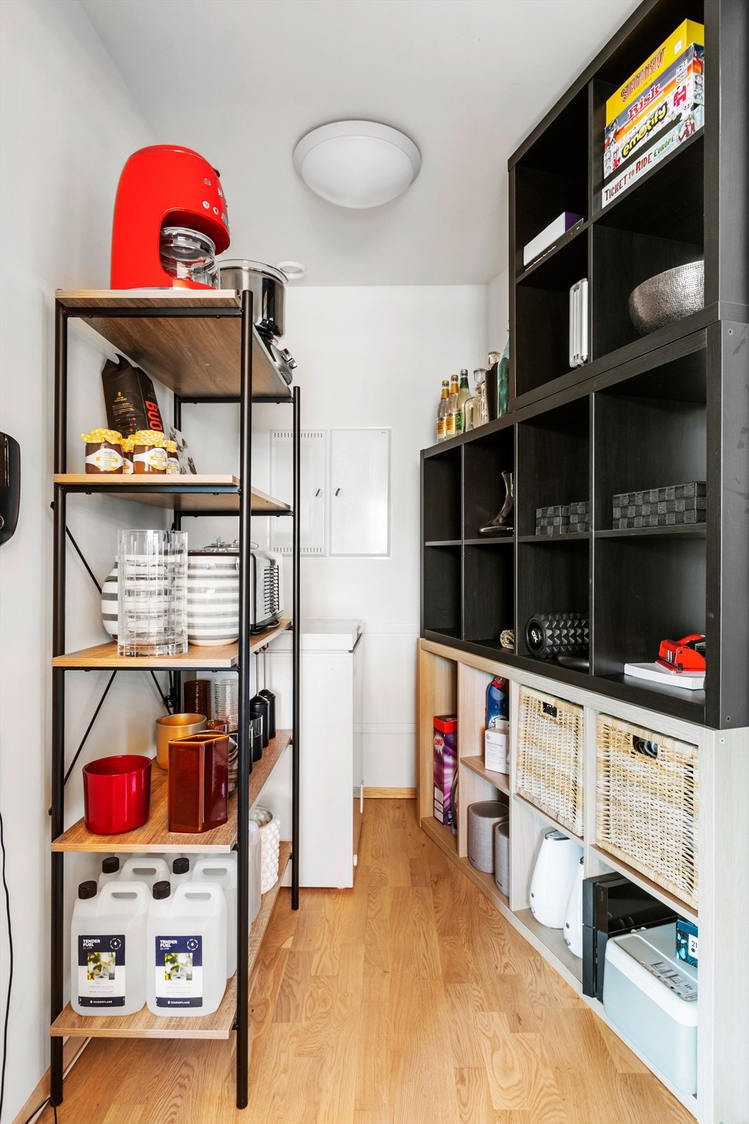 I tillegg til denne boden disponerer leiligheten en kjellerbod på 7 kvm. Galleribilde