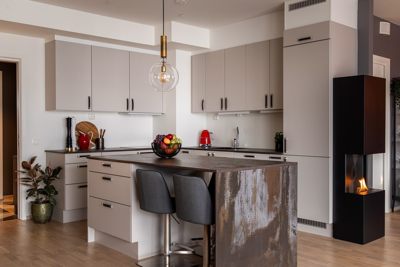 Praktisk barløsning ved kjøkkenøyen Galleribilde