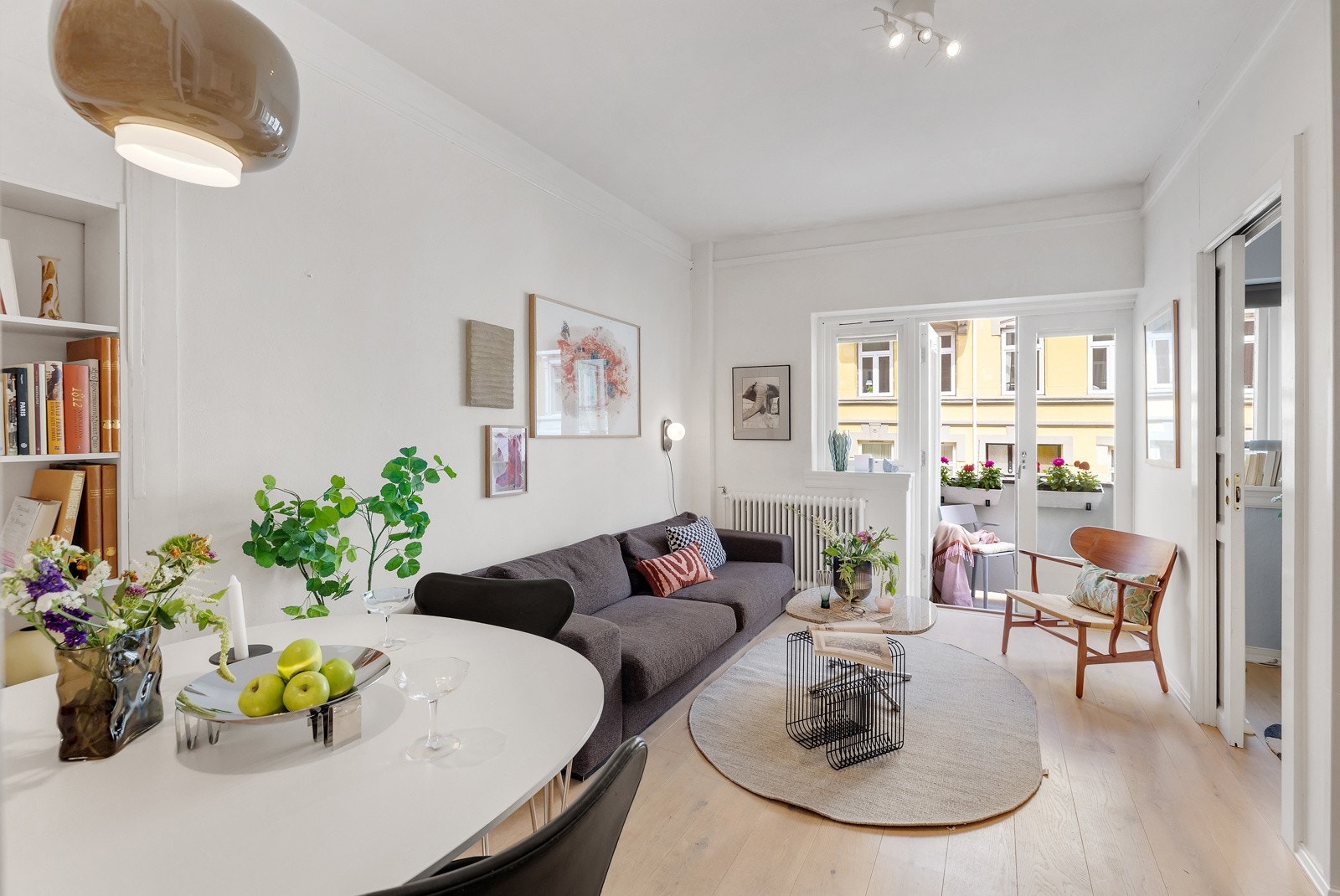 Sjarmerende, lys og tiltalende leilighet. I Colletts gate bor du meget sentralt i rolig og attraktivt boligområde på St.Hanshaugen. Galleribilde