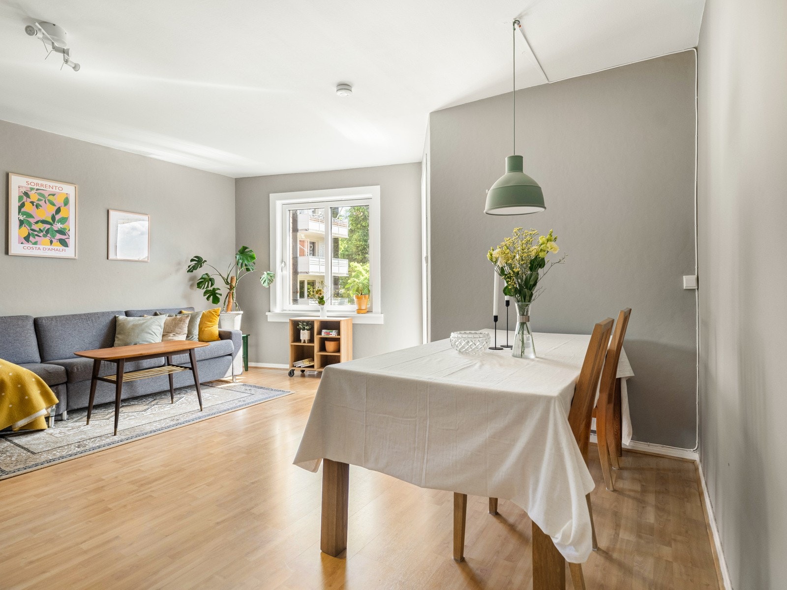 Bra med plass til større middagsselskaper her også. Galleribilde