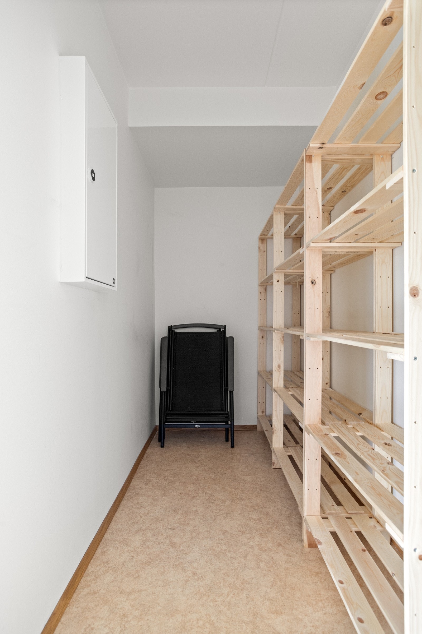 Leiligheten har en innvendig bod ved stuen Galleribilde