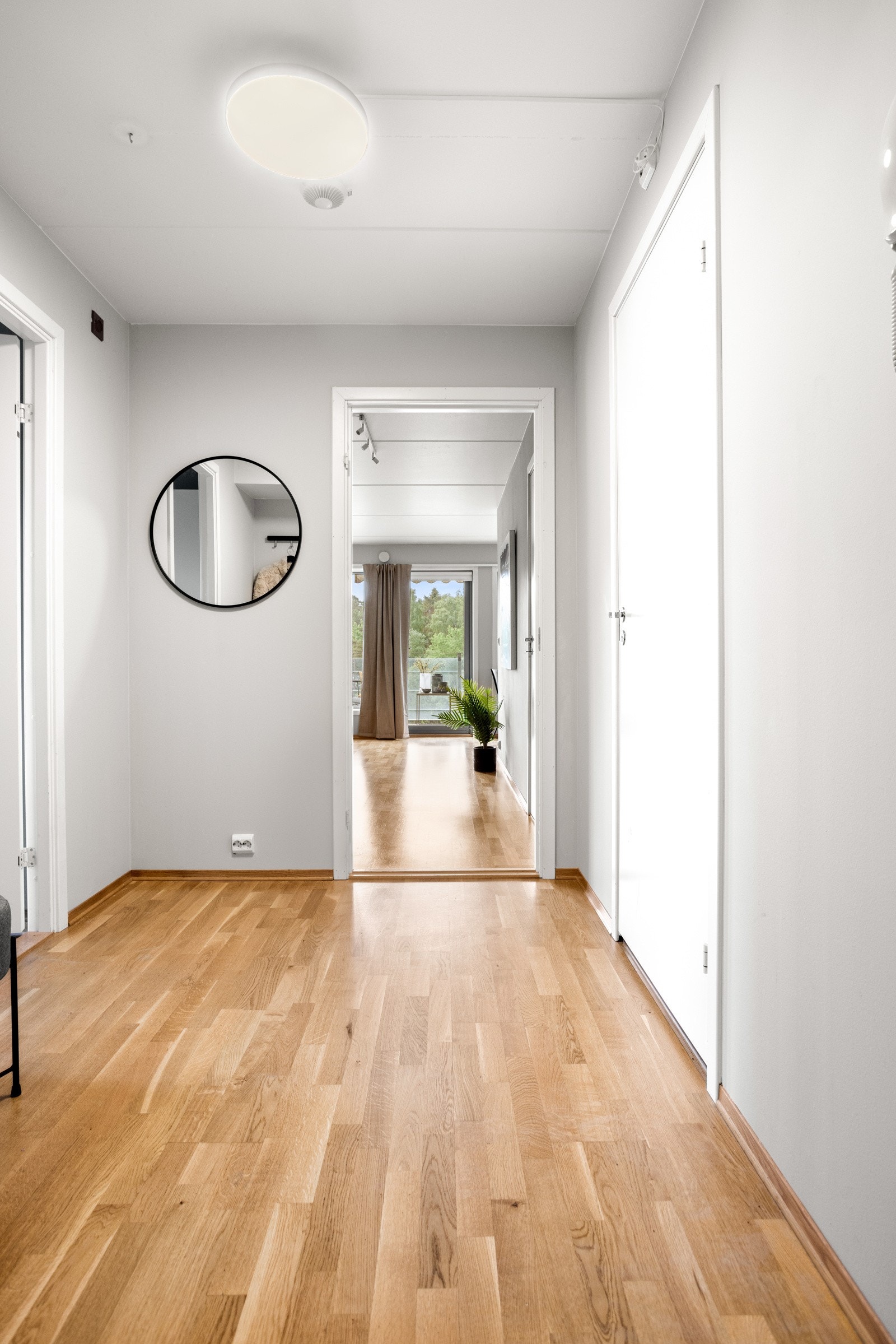 Om ønskelig er det plass til skap eller andre garderobeløsninger Galleribilde