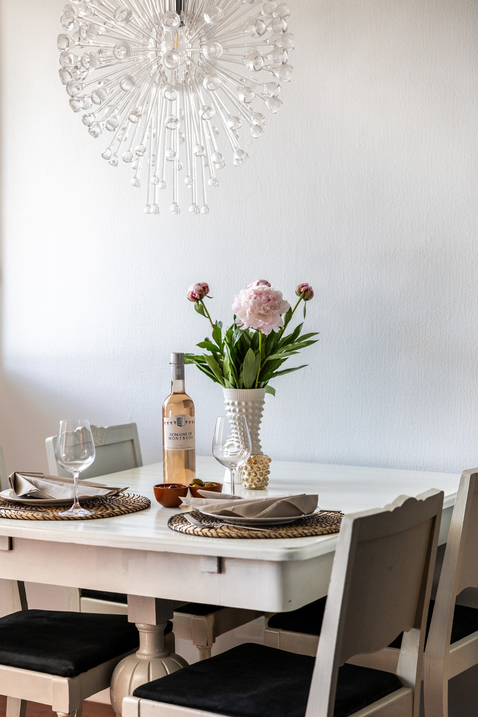 Leiligheten disponerer to boder på loft og kjeller Galleribilde