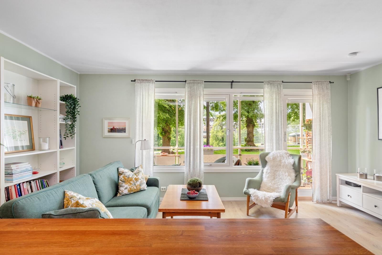 Vinduene og terrassedør nye fra 2021. Galleribilde