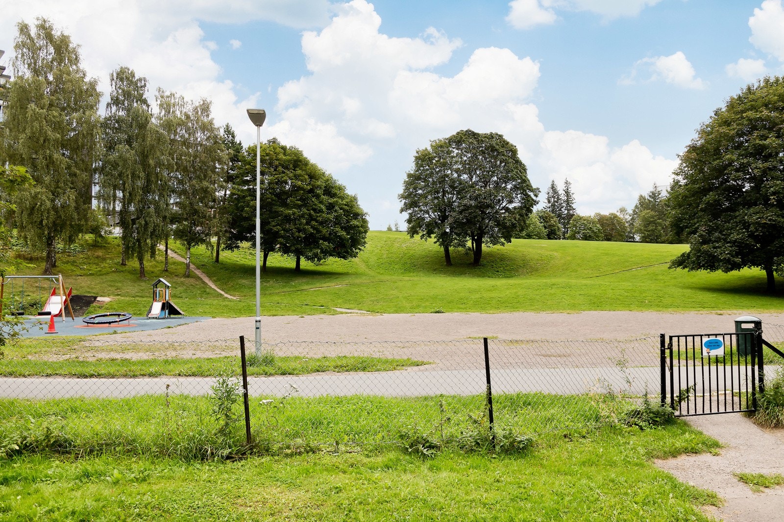 Fra leiligheten er det umiddelbar nærhet til Torshovdalen. Galleribilde