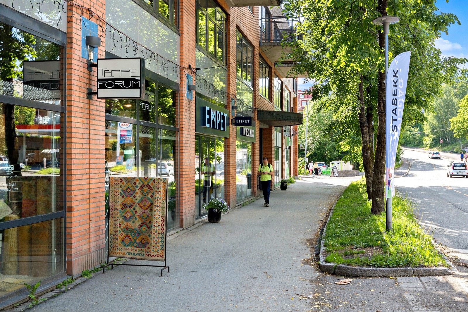 Vetrinær og flere spesialforretninger Galleribilde