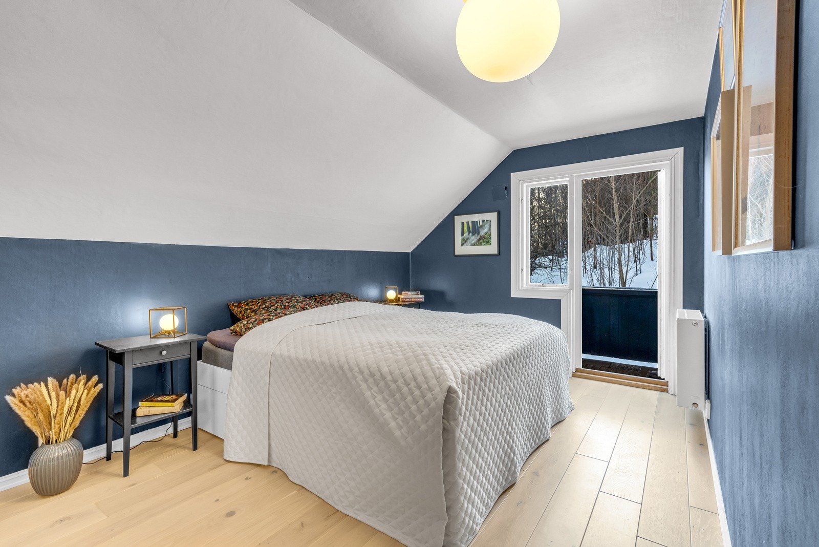 Hovedsoverom med balkong Galleribilde