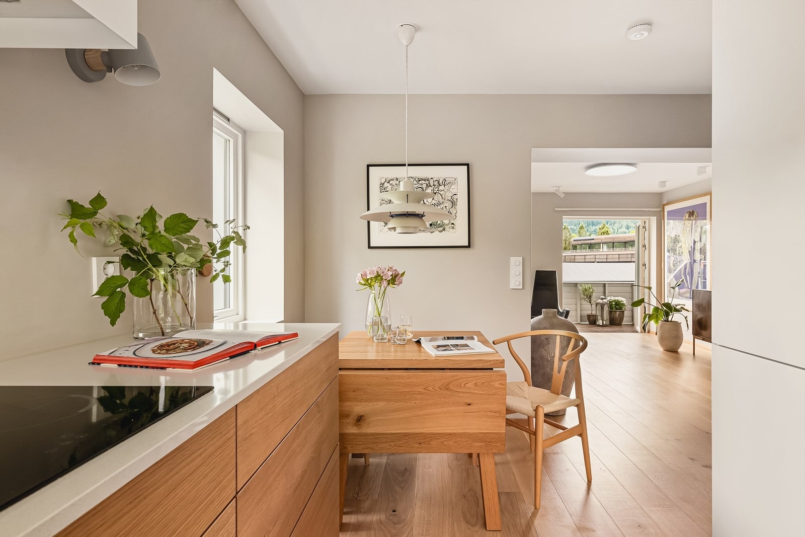 Ved siden av kjøkkenet er det plass til å innrede med spisegruppe. Galleribilde